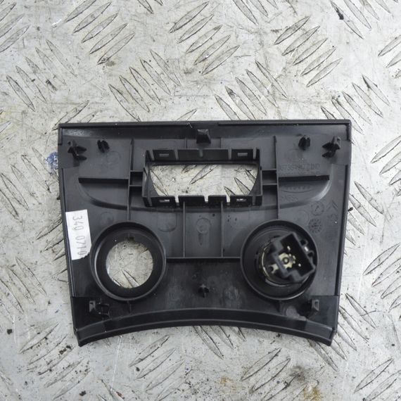 Панель прикурювач Citroen C4 Picasso 2006-2013 Прикурювач Сітроен ц4 Пікассо 9673849177 | Зображення 1