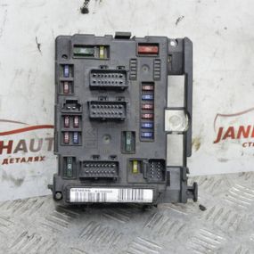 Блок запобіжників BSM A4 Citroen C5 2001-2008 Модуль БСМ а4 Сітроен ц5 9641257980 S110500002E