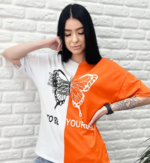 Женская двухцветная трикотажная футболка Бабочка GF05215 размер 54/56, цвет оранжевый + белый | Зображення 1