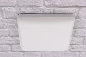 Сучасний квадратний світильник стельовий LED для кімнати кухні ванної 25163 Білий 3х17х17 см.