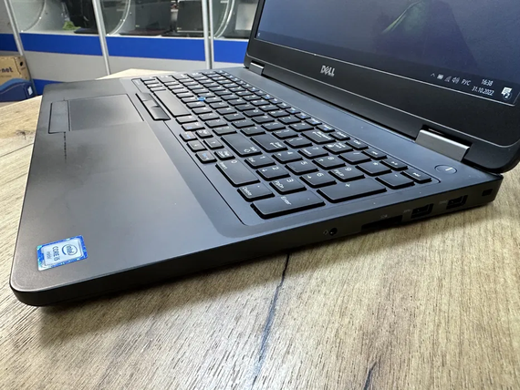 Ноутбук Dell Latitude E5570 15.6" FullHD core i5 6200U/8gb/256Gb SSD | Зображення 4