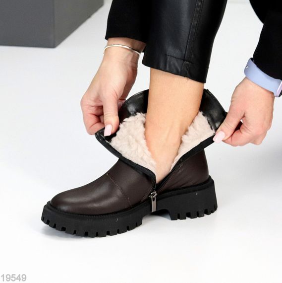 Топові лаконічні зимові шкіряні черевики колір Шоколад | Зображення 8