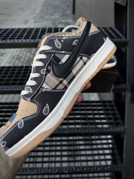 Кросівки Nike SB Dunk Low x Travis Scott Cactus Jack кемел | Зображення 3