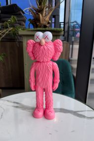 Статуетка Kaws BFF Pink колекційна фігурка для інтер'єру 30 см рожевий kw020