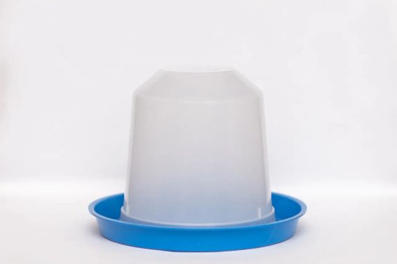 Поилка для птицы на 5.5 литров