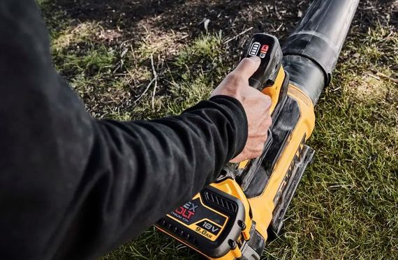 Повітродувка акумуляторна DeWalt безщіткова без АКБ та ЗП (DCMBL777N) | Зображення 2