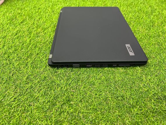 Ультрабук Acer TravelMate P214 / 14" (1920x1080) TN / Intel Core i5-10210U (4 (8) ядер по 1.6 - 4.2 GHz) / 8 GB DDR4 / 256 GB SSD / UHD Graphics / WebCam / Win 10 б/у | Зображення 4