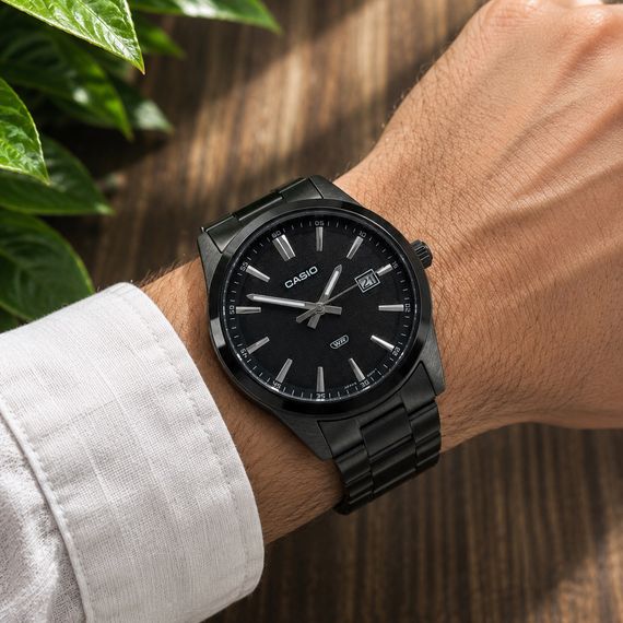 Чоловічий годинник Casio MTP-VD03B-1A | Зображення 2