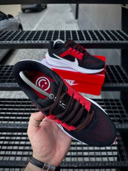 Кросівки Nike Zoom Pegasus 40 (чорно-білі) | Зображення 3