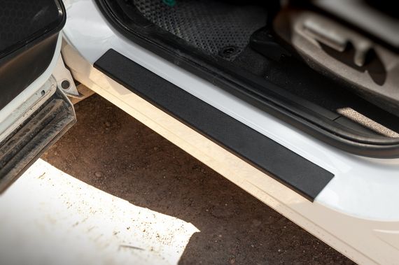 Накладки на пороги ABS DDU (4 шт, пласт.) для Honda eNP1 2022- рр | Зображення 1