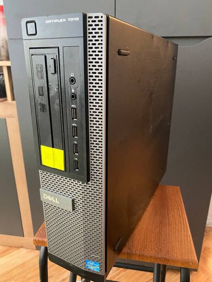 Комп'ютер Dell OptiPlex 7010 SFF / Intel Core i7-3770 (4 (8) ядра по 3,4 - 3,9 ГГц) / 4 ГБ DDR3 / 120 ГБ SSD / Intel HD Graphics 4000 / DVD-ROM б/в | Зображення 2