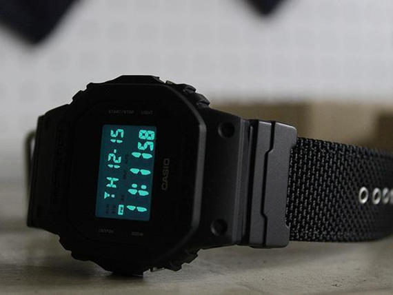 Наручний годинник полімерні оригінальні Японія Casio G-Shock DW-5600BBN-1ER з тканинним ремінцем (модуль 1545) | Зображення 7