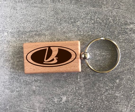 Деревянный брелок с логотипом Лада/Lada (15010102002) | Зображення 1