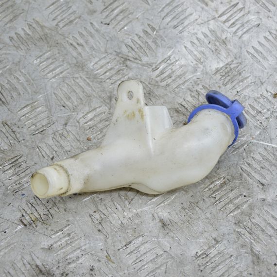 Горловина бачка склоочисника Volvo V50 2003-2012 Горловина бака омивача скла Вольво в50 4N5117B644CA | Зображення 1