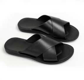 Чоловічі шкіряні шльопанці 40 42 43 розмір