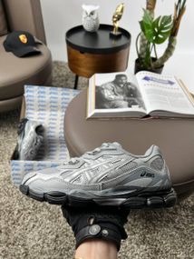Чоловічі кросівки ASICS Gel-NYC Silver весна / осінь A3481 42