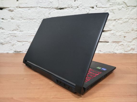Игровой ноутбук MSI Katana GF66 11UE-021NEU / 15.6" (1920x1080) IPS / Intel Core i5-11400H (6 (12) ядер по 2.7 - 4.5 GHz) / 16 GB DDR4 / 480 GB SSD / nVidia GeForce RTX 3060, 6 GB GDDR6, 192-bit / WebCam б/у | Зображення 4