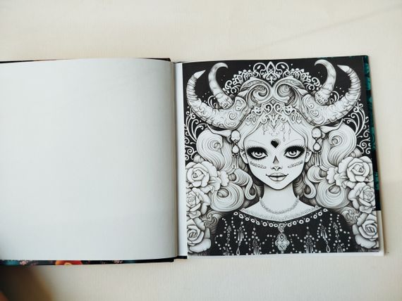 Розмальовка антистрес  Fantasy 160Х160 см, 24 аркуші, тверда обкладинка | Зображення 6