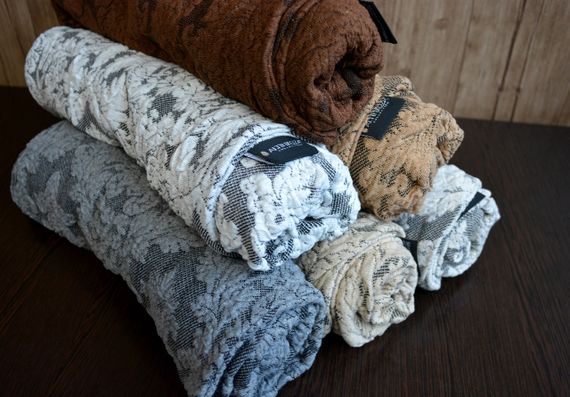 Жаккардовый чехол на диван + 2 кресла Damask с юбкой, кремовый | Зображення 4