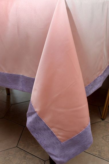 Скатертина Kayra "Carmen" тафта з шеніловим кантом 165×300 см Рожева | Зображення 2