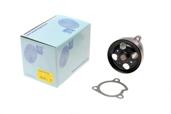 Помпа води Nissan Primera 2.0 02- X-Trail 2.0 2.0 4x4 2.5 4x4 01-13 Renault Koleos 2.5 2.5 4x4 08- ADN19178