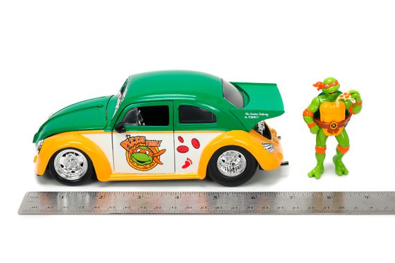 Машина металева Volkswagen Beetle Ніндзя з фігуркою Michelangelo | Зображення 2