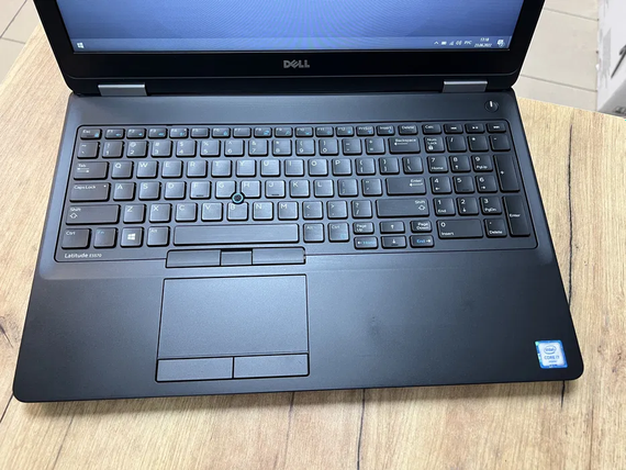 Ноутбук Dell Latitude E5570 15.6  core i7 6820HQ/8Gb/240Gb SSD/Radeon R7 M370 | Зображення 3