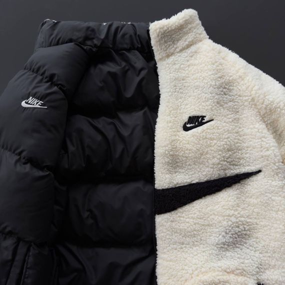 Двостороння куртка Nike чорна плащівка та біла тедді | Зображення 2