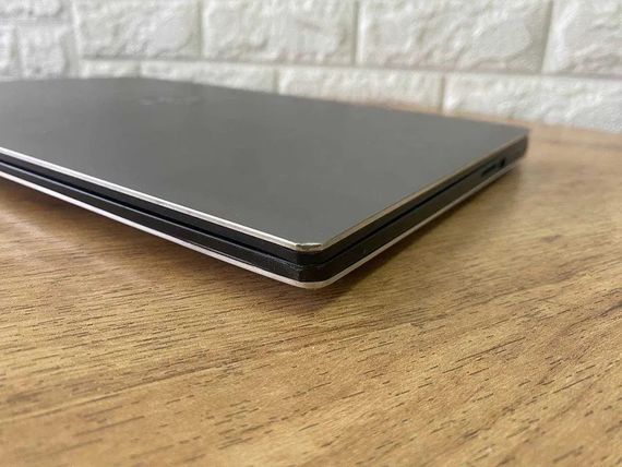 Ноутбук Dell XPS 9560 15.6" FHD IPS i7 7700HQ 8Gb/SSD512Gb/ GTX1050-4Gb | Зображення 7
