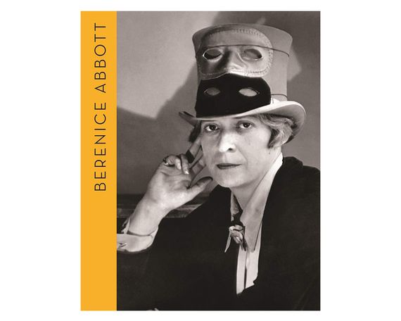 Книга фотоискусство история Berenice Abbott "Portraits of Modernity" книги для фотографов работы Беренис Эббот