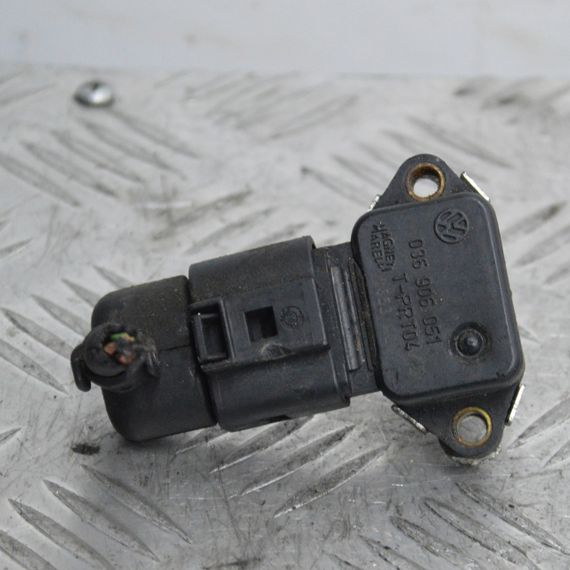 Датчик тиску в впускному колекторі Seat Arosa Cordoba Ibiza Leon Toledo Сеат Ароса Кордоба Ібіца 036906051