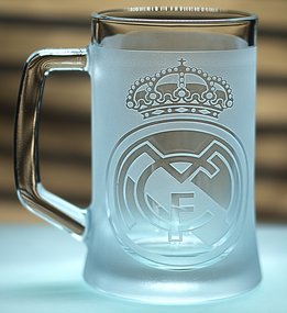 Пивний келих 670 мл Реал Мадрид Real Madrid з гравіюванням подарунок для фаната ФК  футбольний кухоль
