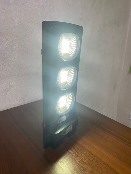 Світильник вуличний  на сонячній батареї LED "COMPACT-30" 30 W (074-010-0030-020) | Зображення 4