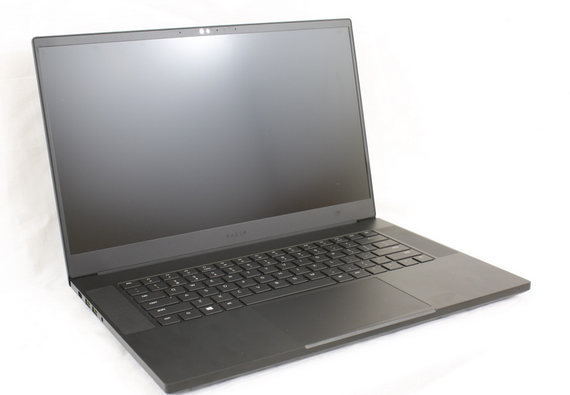 Ноутбук Razer Blade 15.6" FHD IPS 144Hz i7 8750H 16Gb SSD 512Gb RTX 2070 MaxQ Б/В | Зображення 3