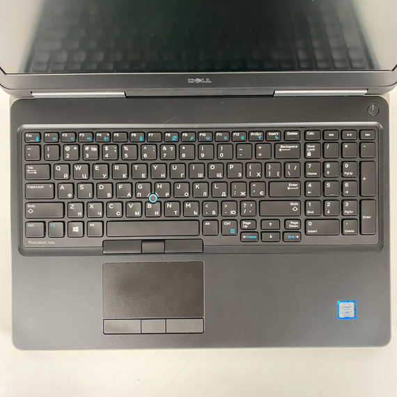 Мобільна робоча станція Dell Precision 7520 / 15.6" (1920x1080) IPS / Intel Core i7-7820HQ (4 (8) ядра по 2.9 - 3.9 GHz) / 16 GB DDR4 / 512 GB SSD / nVidia Quadro M1200, 4 GB GDDR5, 256-bit / HDMI б/в + Подарунок Бездротова миша / USB | Зображення 2