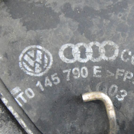Патрубок інтеркулера верхній правий 2.0 TDI Audi A3 8P1 2003-2013 Ауді а3 1T0145790E | Зображення 1