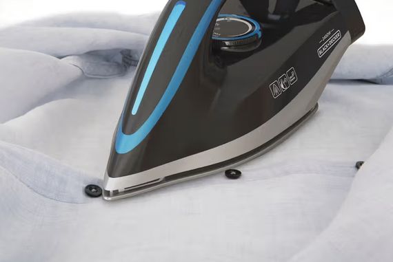 Праска з парогенератором Black&Decker BXSS2401E | Зображення 1