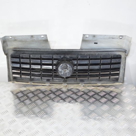 Решітка радіатора Fiat Doblo I 2005-2010 рестайлінг Решітка переднього бампера Фіат Добло 1 | Зображення 4