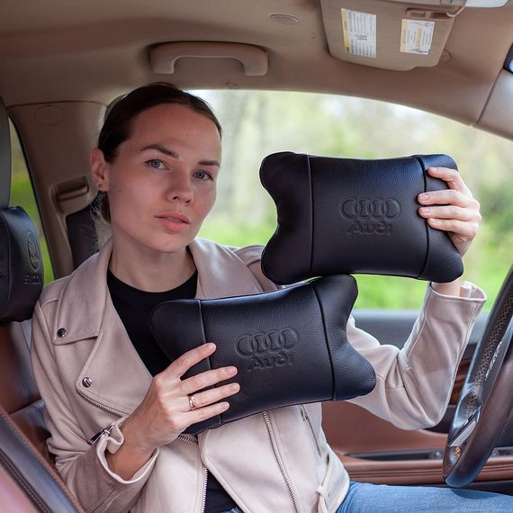 Подарок водителю Audi Ауди, Оригинальный подарок автомобилисту, Подушка для поддержки головы в машине EI-41 | Зображення 1
