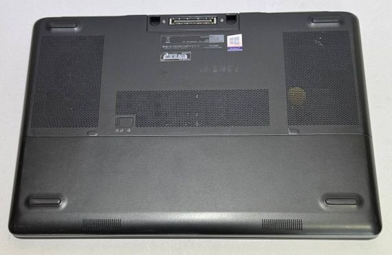 Мобільна робоча станція Dell Precision 7520 / 15.6" (1920x1080) IPS /  Intel Xeon E3-1505M v6 (4(8) ядра по 3.0 - 4.0 GHz)  / 16 GB DDR4 / 256 GB SSD / nVidia Quadro M2200, 4 GB GDDR5, 128-bit / WebCam б/в | Зображення 4