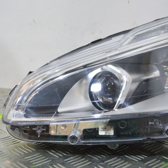 Фара ліва Peugeot 208 2015-2019 рестайлінг Фара передня ліва Пежо 208 90067488 | Зображення 1