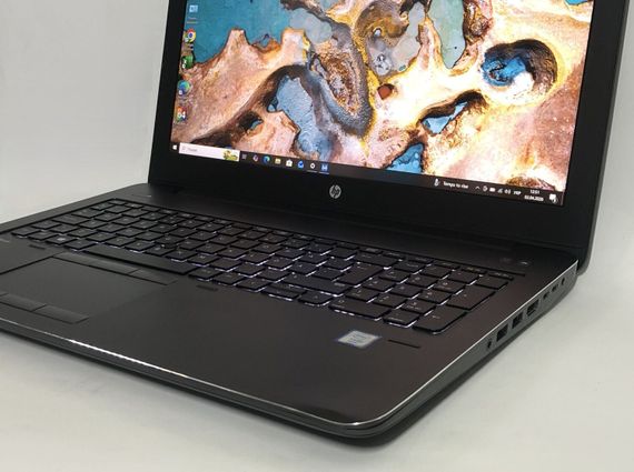 Мобільна робоча станція  Б-клас HP ZBook 15 G3 / 15.6" (1920x1080) IPS / Xeon E3-1505M v5 (4 (8) ядра по 2.8 - 3.7 GHz) / 16 GB DDR4 / 512 GB SSD /Quadro M2000M, 4 GB GDDR5, 128-bit / WebCam / Win 10 Pro б/в + Подарунок Kingston 64 GB | Зображення 8