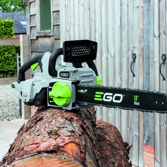 Пила цепная аккумуляторная EGO CS1800E (45 см, 20 м/с, 56 В, без аккумуляторов и зарядного устройства) | Зображення 3