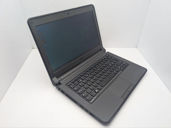 Ноутбук Dell Latitude 3350 / 13.3" (1366x768) TN / Intel Core i3-5005U (2 (4) ядра по 2.0 GHz) / 8 GB DDR3 / 120 GB SSD / Intel HD Graphics 5500 / WebCam б/у | Зображення 5