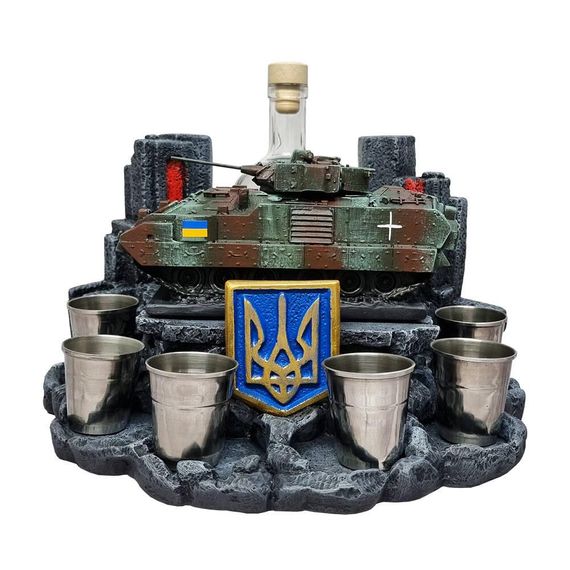 Штоф M2A2 BRADLEY №1 декоративна підставка, тематичний Міні Бар | Зображення 1