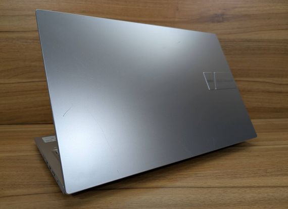 Ноутбук Asus VivoBook F1504V / 15.6" (1920x1080) IPS / Intel Core 5-120U (10 (12) ядер по 1.4 - 5.0 GHz) / 16 GB DDR4 / 500 GB SSD / Intel Graphics / WebCam / TouchID / Windows 11 б/у | Зображення 6