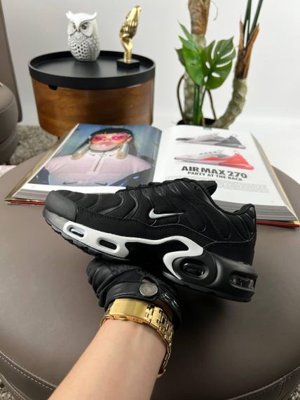 Кросівки Air Max Tn Plus Black White весна / літо / осінь В3330 | Зображення 3