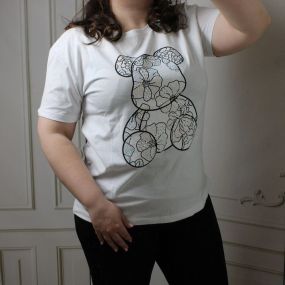 Біла жіноча футболка з принтом Teddy Bear та стразами (100% котон, Туреччина)