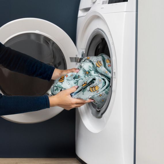 Багаторазова пелюшка для цуценят Misoko&Co, принт з ракетами, 80 см х 140 см, 1 шт | Зображення 3