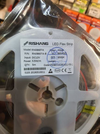 Світлодіодна стрічка холодно-біла 2835-60-IP33-CW-8-12 RN0860TA-B (6500K)  RISHANG  (ціна за 1м) | Зображення 1